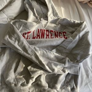 🌟 St. Lawrence Champion Sweatshirt Size Medium🌟
